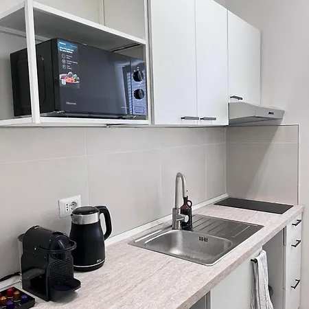 Parthenope Vatican House * Rome